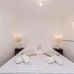 Otel Peristeronas Village