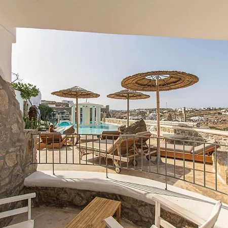 Peristeronas Village Otel 3*