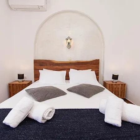 Peristeronas Village Hotel