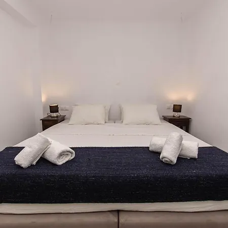 Hotell Peristeronas Village Klouvas