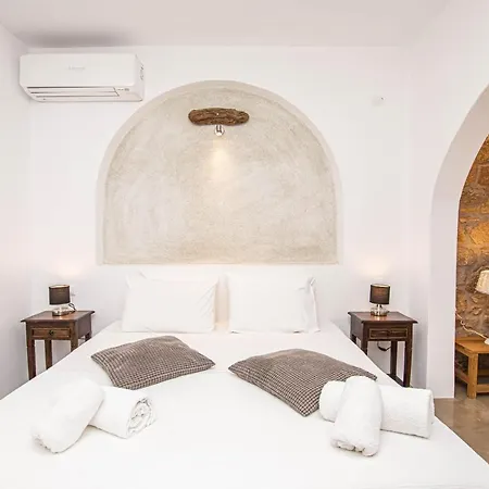 Peristeronas Village 3*