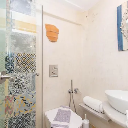 Peristeronas Village Klouvas