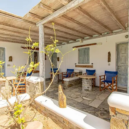 Peristeronas Village 3*