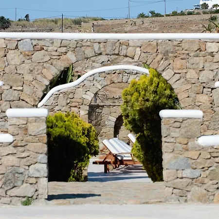 Ξενοδοχείο Peristeronas Village 3*