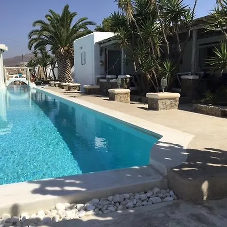 Ξενοδοχείο Peristeronas Village Κλουβάς