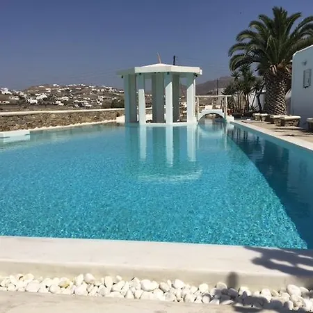 Ξενοδοχείο Peristeronas Village Κλουβάς