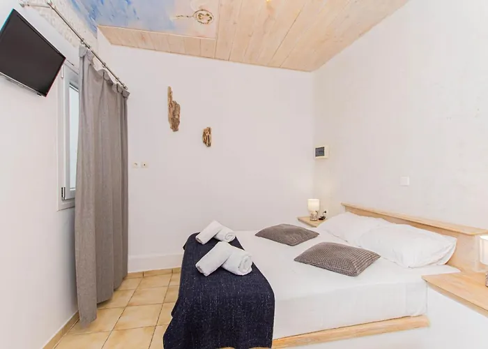 Peristeronas Village Hotel Klouvas