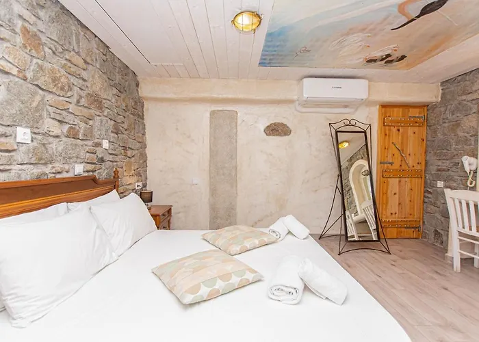 Peristeronas Village 3* Klouvas