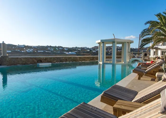 Peristeronas Village