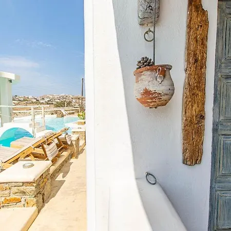 Peristeronas Village Отель 3*