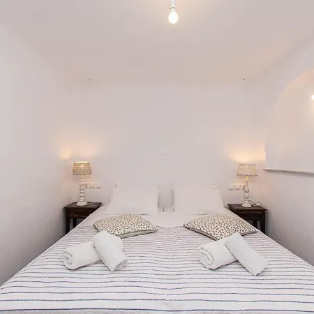 Hotell Peristeronas Village