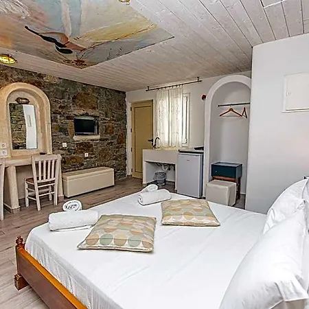Hotel Peristeronas Village Klouvas