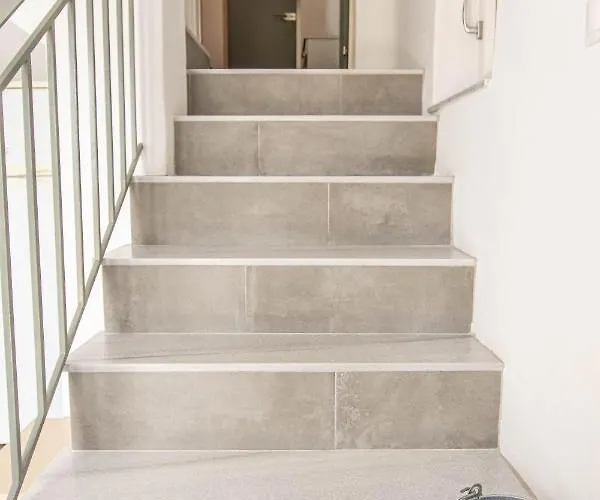 Peristeronas Village Hotel