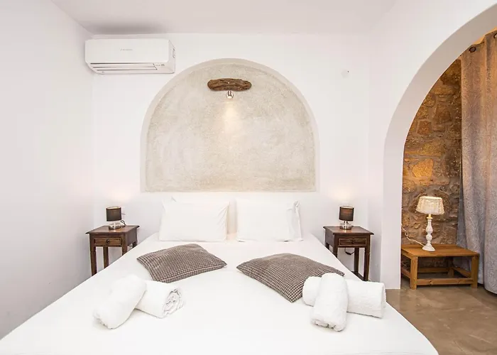 Peristeronas Village 3*