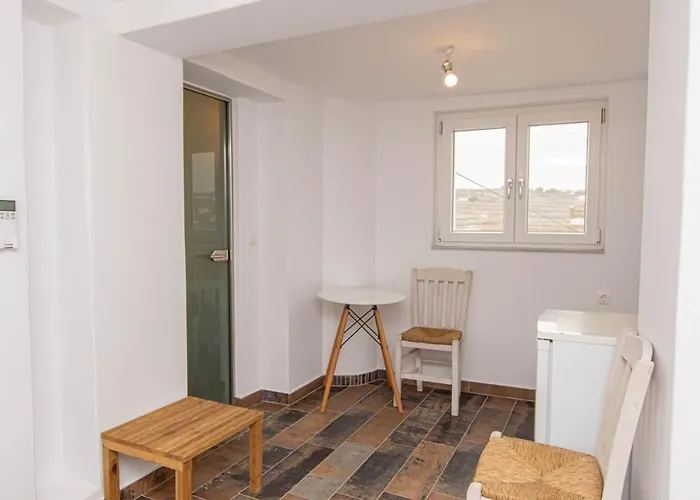 מלון Peristeronas Village