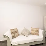 Peristeronas Village Hotel