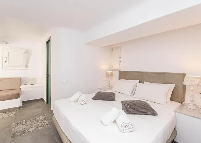 Peristeronas Village Hotel 3*