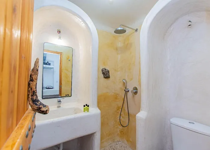 Peristeronas Village 3* Klouvas